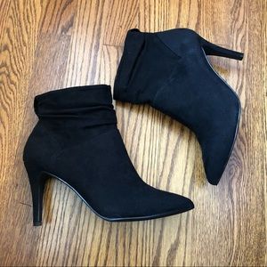 Fergie Size 8.5 Sacha Black Suede Stiletto Booties